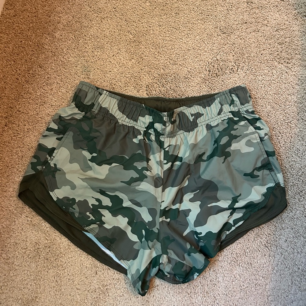camo shorts